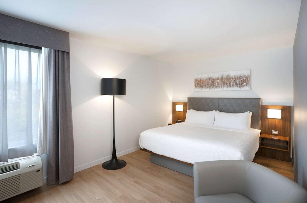 Quality Inn Quebec City 24/60