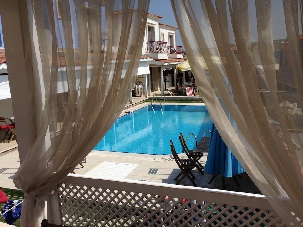 Alacati Alaris Otel 34/39
