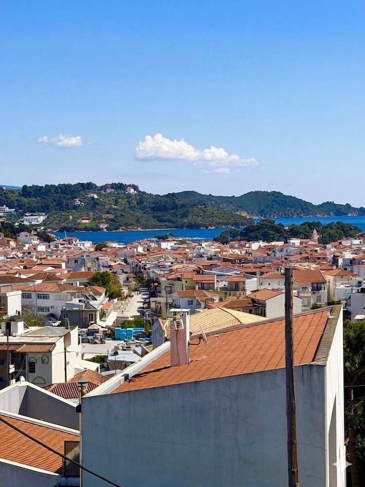 Kensho Skiathos Apartments 47/50
