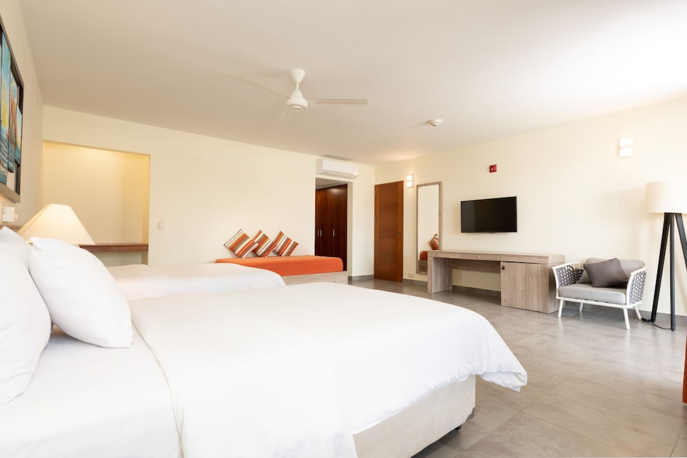 Royal Decameron Punta Sal 27/88