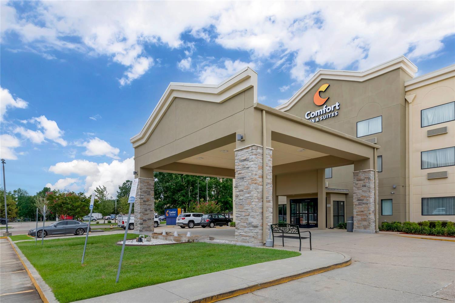 Comfort Inn & Suites Covington - Mandeville 2/32