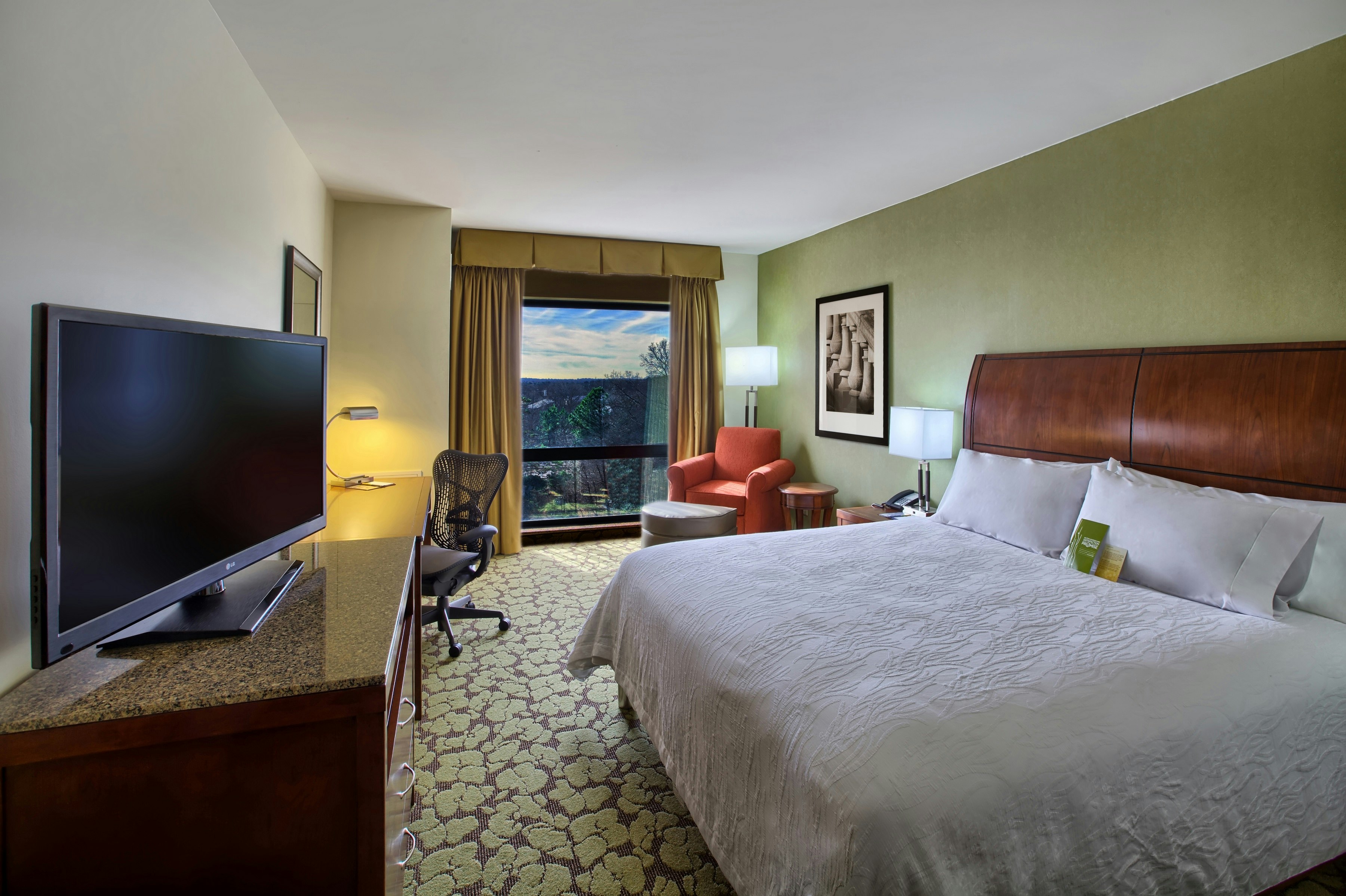 ROOM, KING BED, ACCESSIBLE