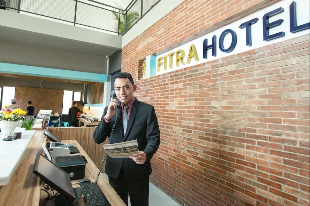 Fitra Hotel Majalengka 30/43