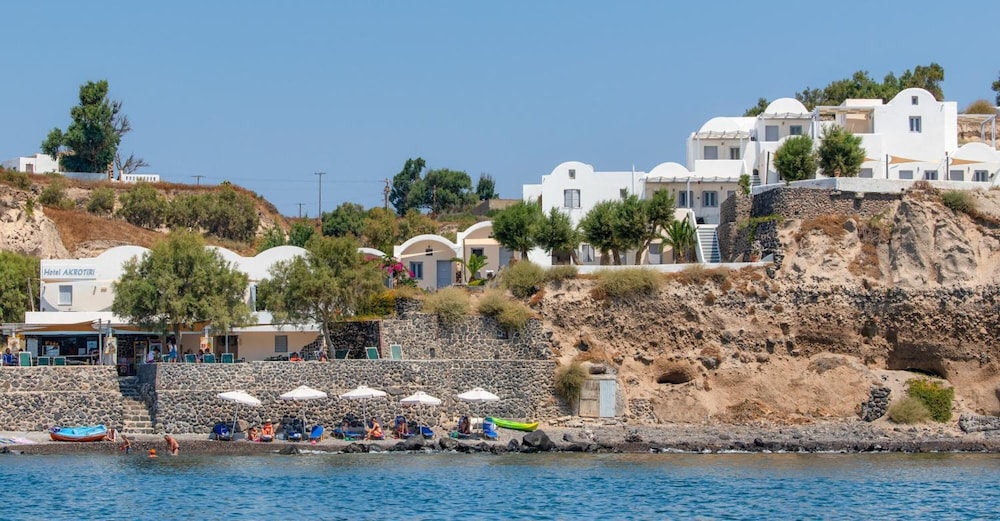 Akrotiri Hotel 41/50