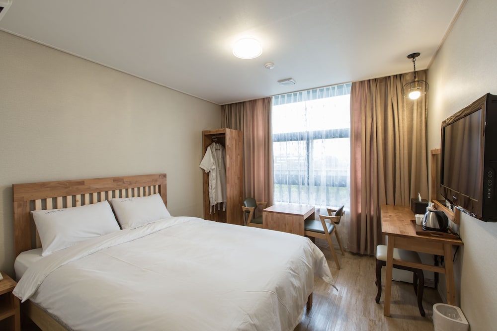 STANDARD, DOUBLE BED