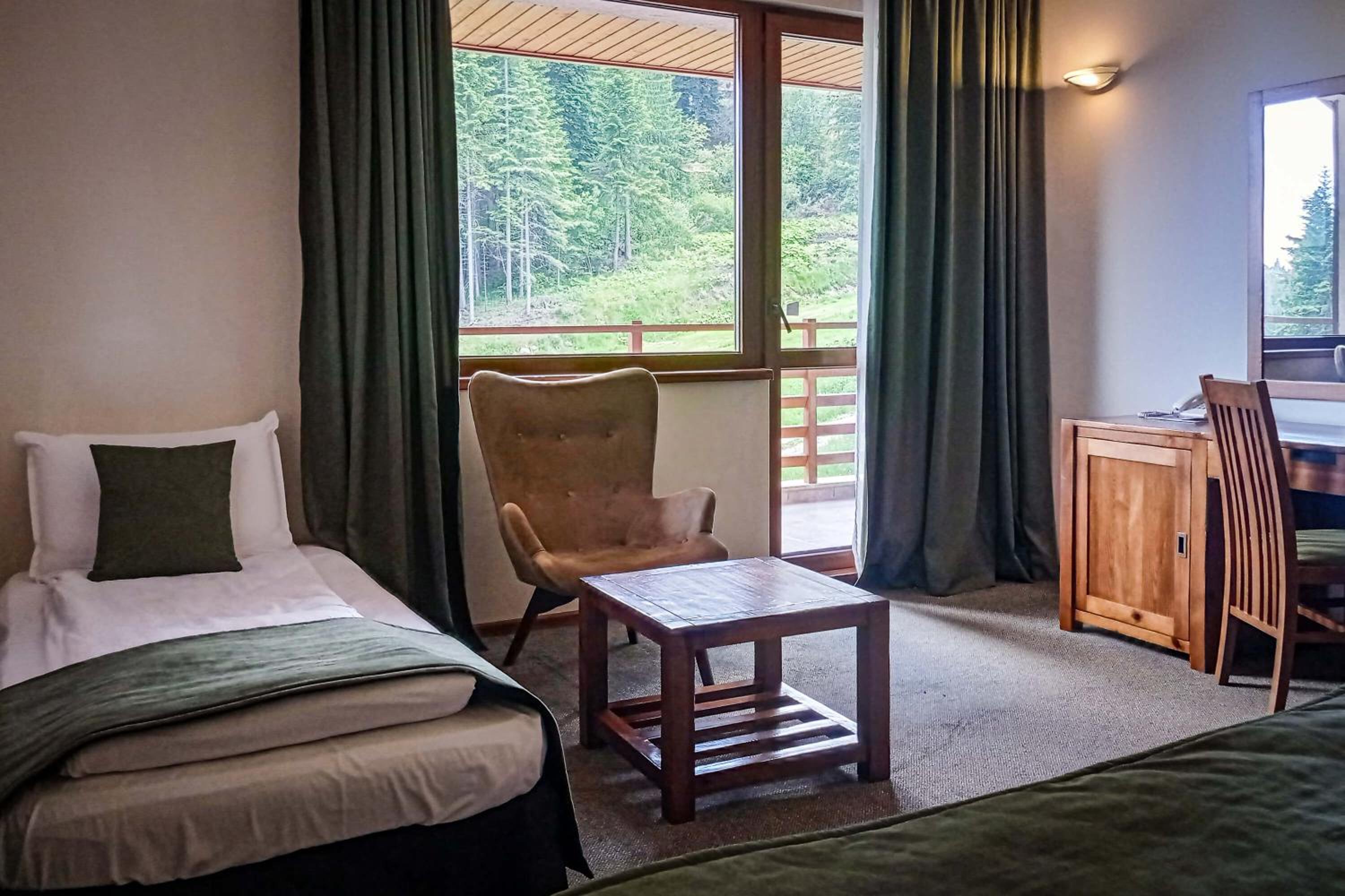 Room, Double or Twin Bed, Slope View