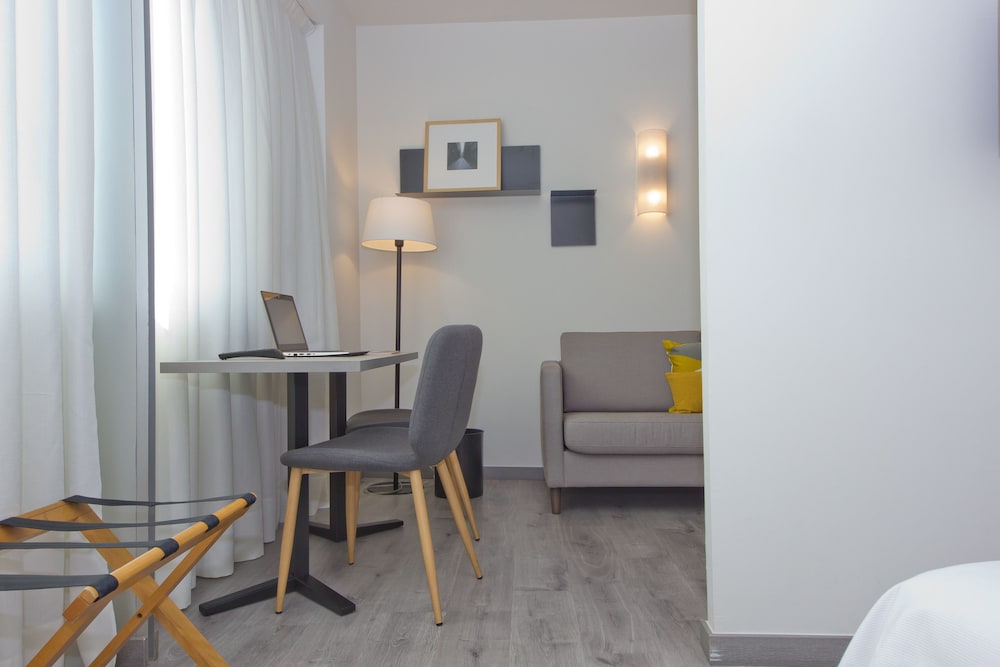 Aparthotel Atenea Valles 41/62