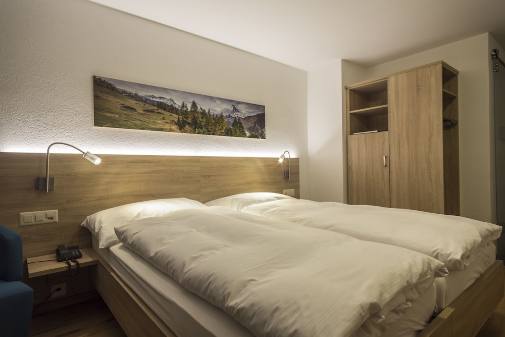 Matterhorn Inn 10/57