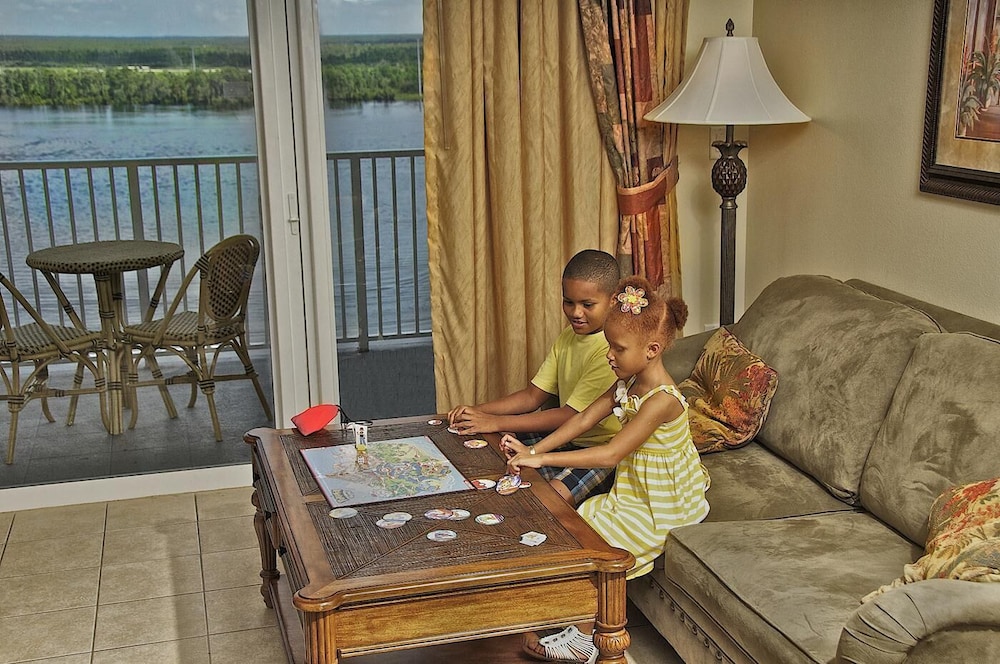Blue Heron Beach Resort 48/70