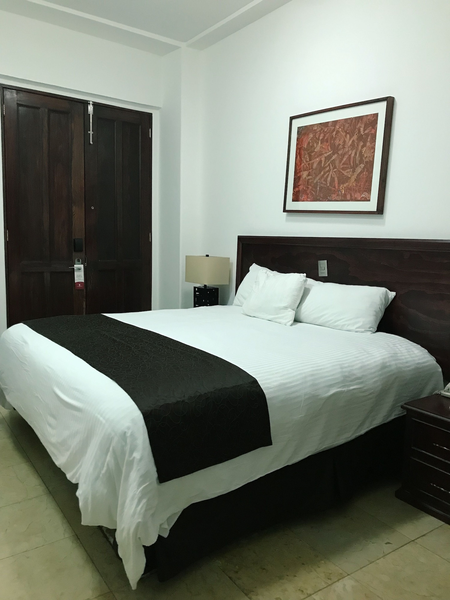 STANDARD, KING BED