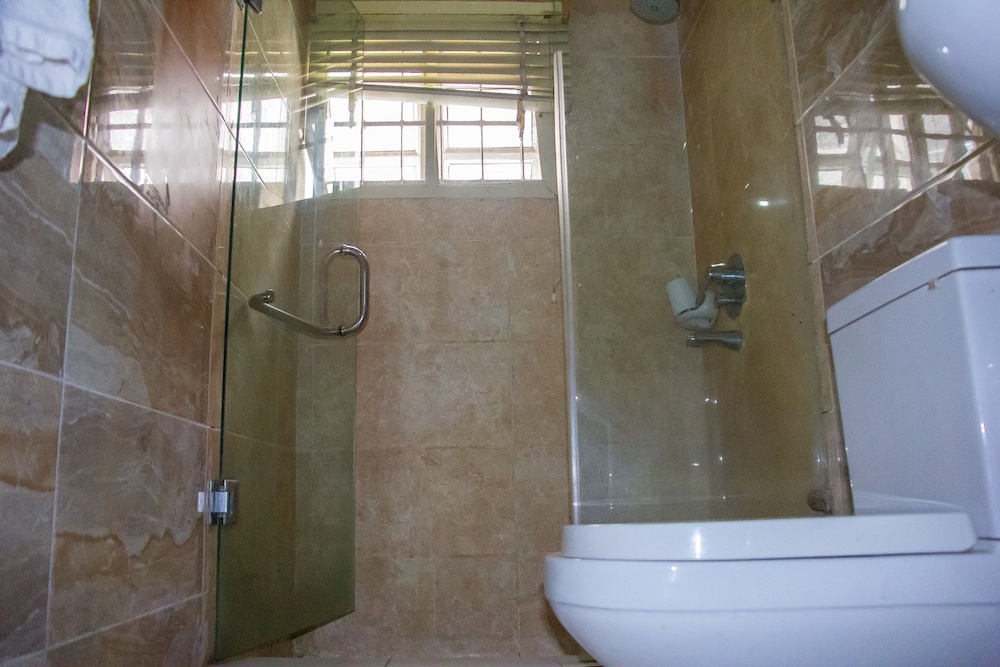 Folade Hotels 26/29