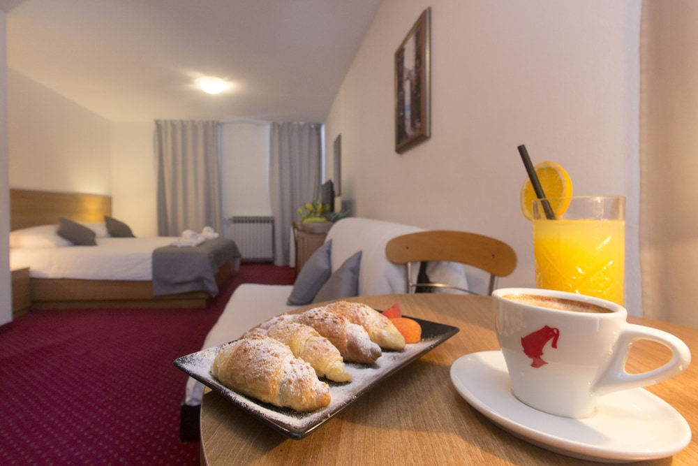 Jadran Hotel Sibenik 50/60