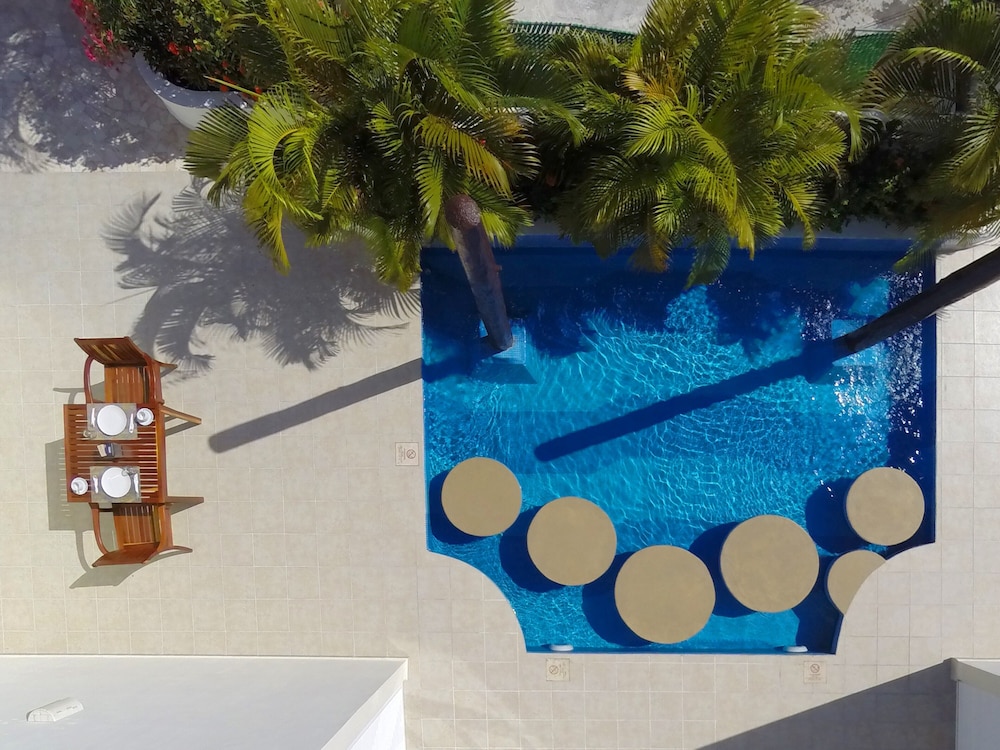 Hotel Angelos 45/50