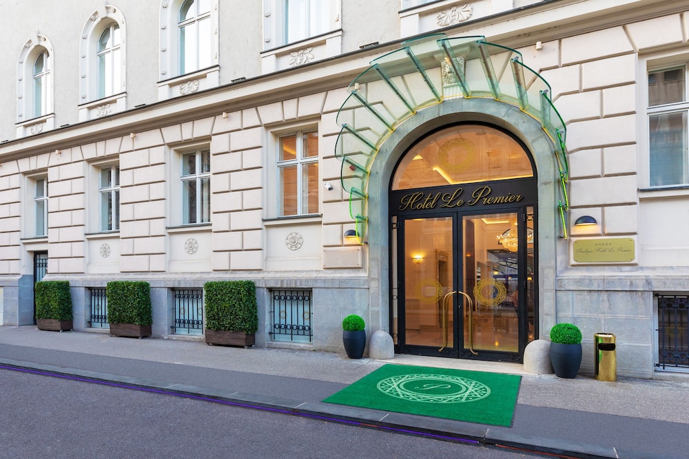 Le Premier Boutique Hotel 2/66