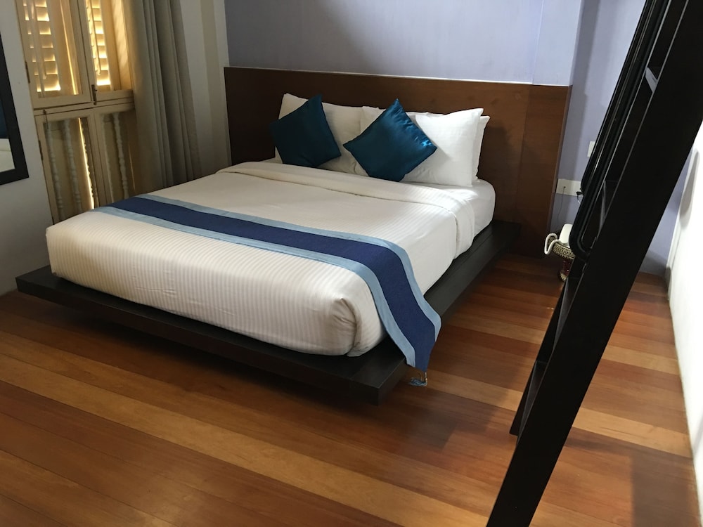 Spices Hotel 4/33