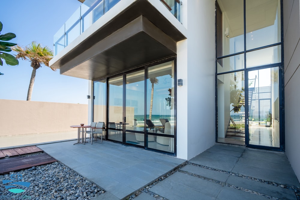 Beach front villa by Emblemsea in hyatt 33/50