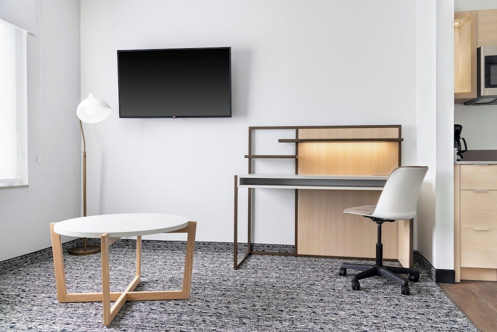 Towneplace Suites by Marriott Holland 20/28