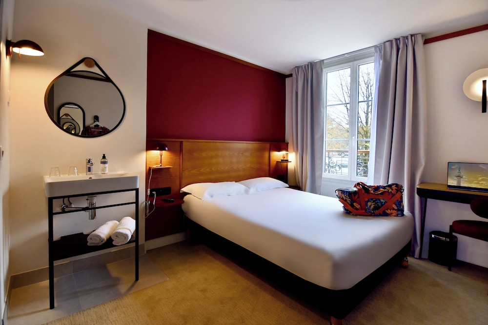 STANDARD, DOUBLE BED