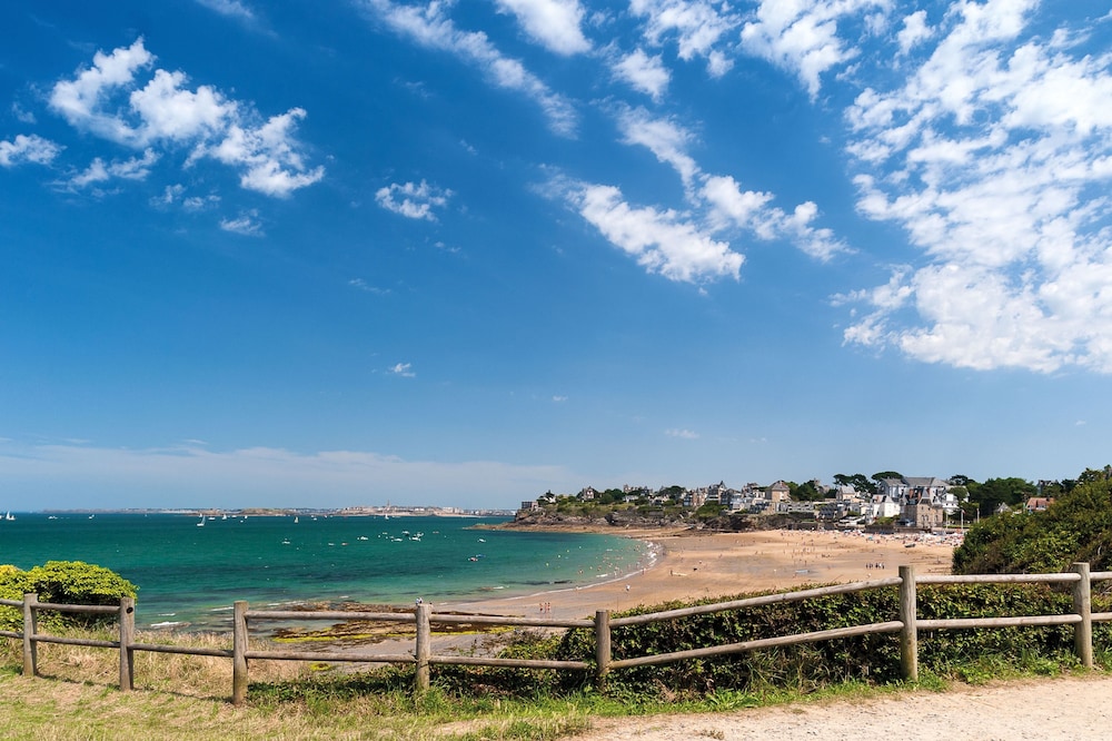 Hotel Emeria Dinard Thalasso and Spa 66/76