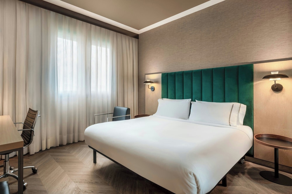 Standard, Double Bed, Corner
