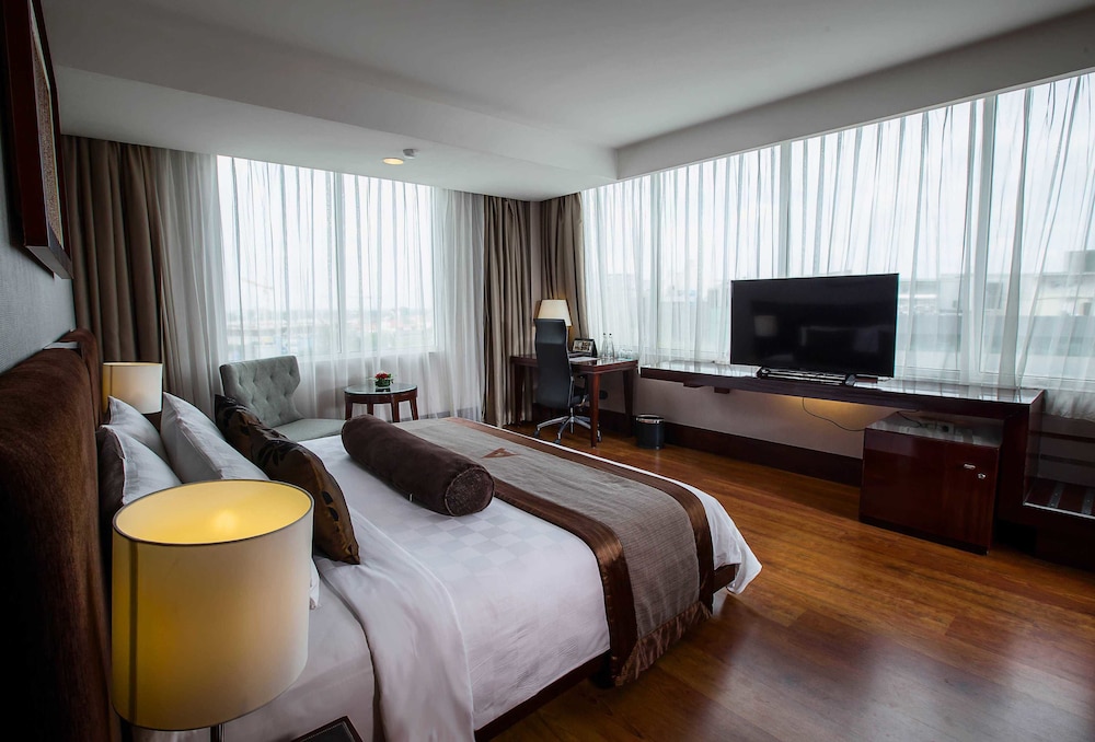 The Arista Hotel 36/74
