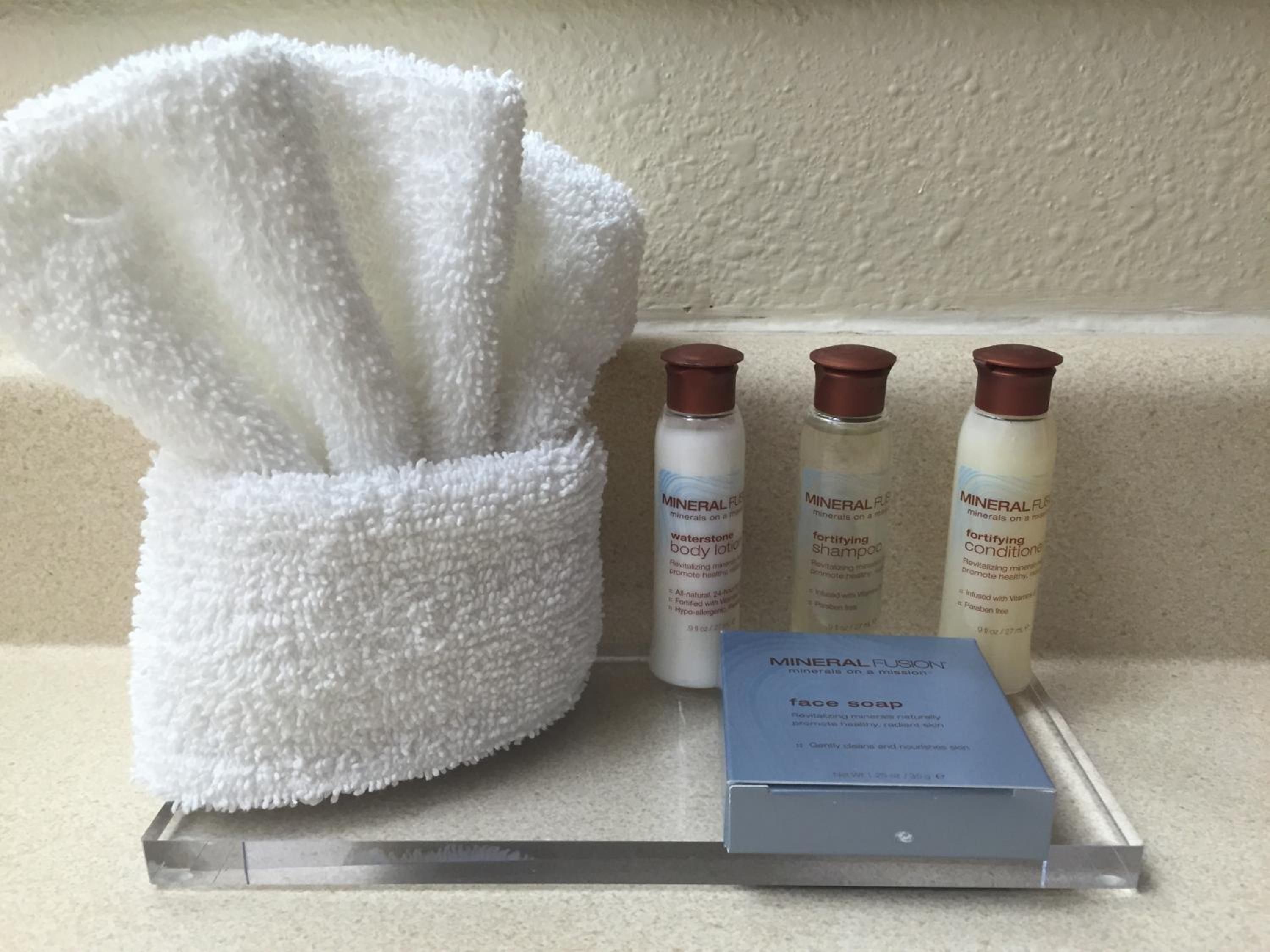 Hawthorn Suites by Wyndham Albuquerque 13/36