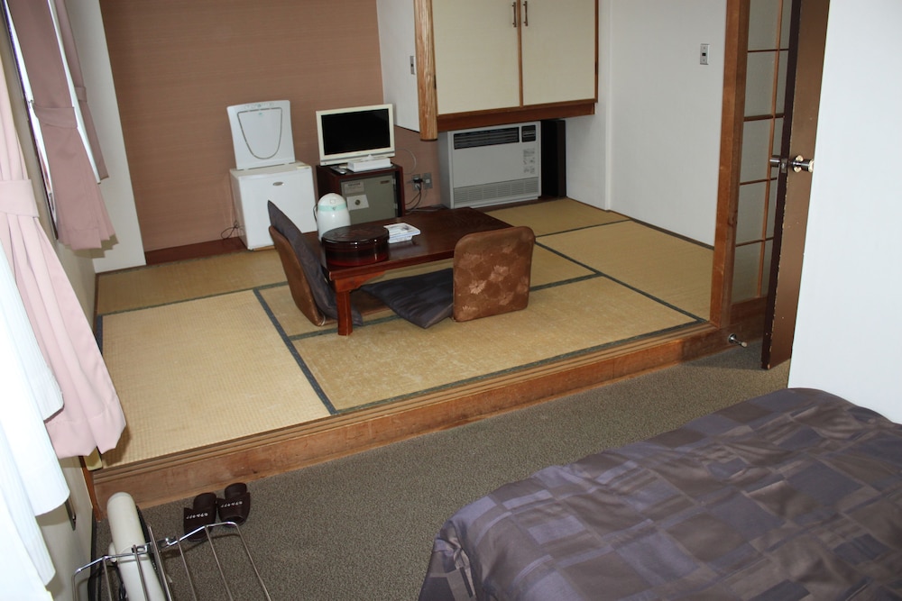 Hotel Kikuya 11/28