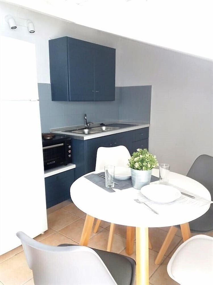 Oceanis Rooms Apartments 24/50