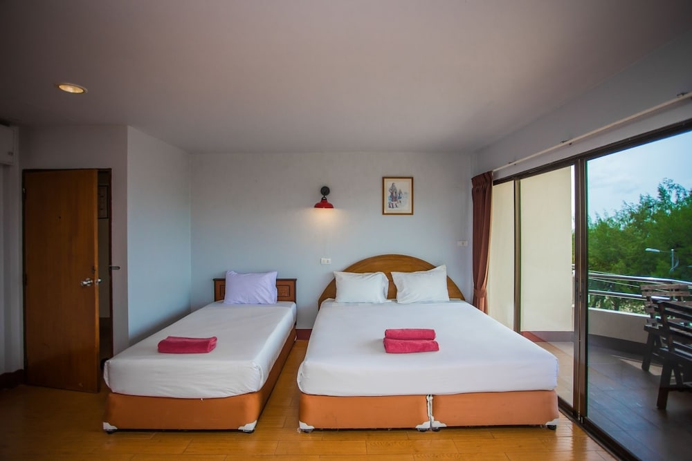 Cha-Am Villa Sun Hotel 30/69