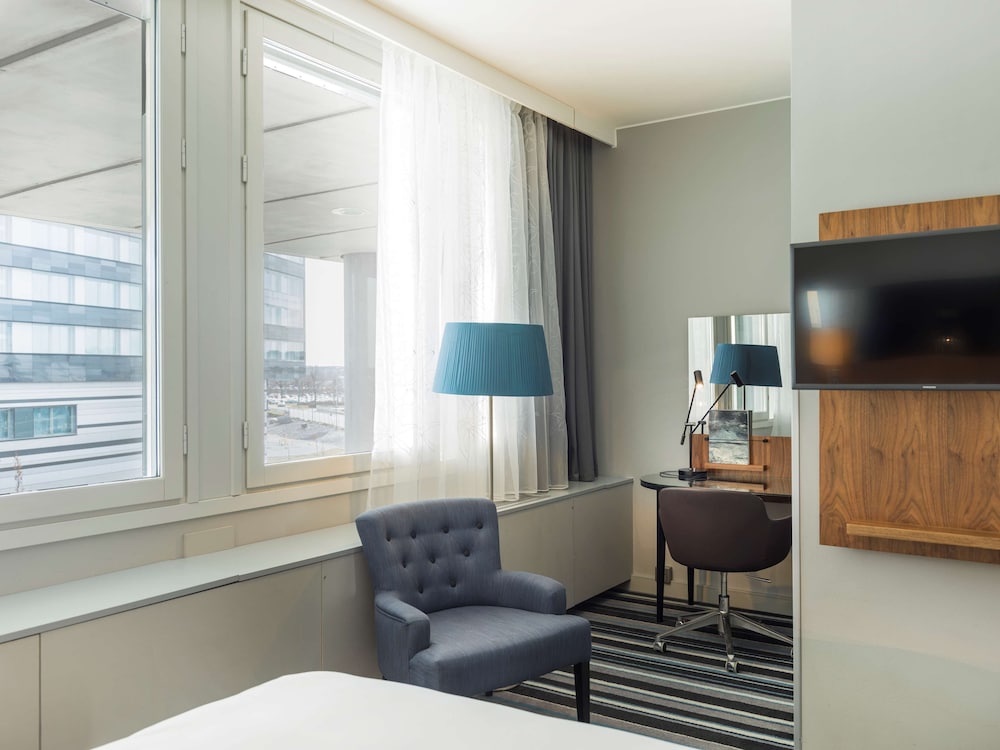 Radisson Blu Airport Terminal Hotel, Stockholm Arlanda Airport 20/50