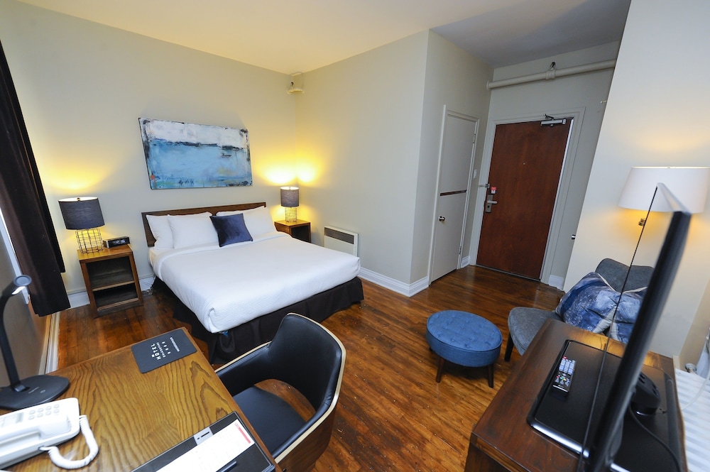 Hotel Chicoutimi 30/55