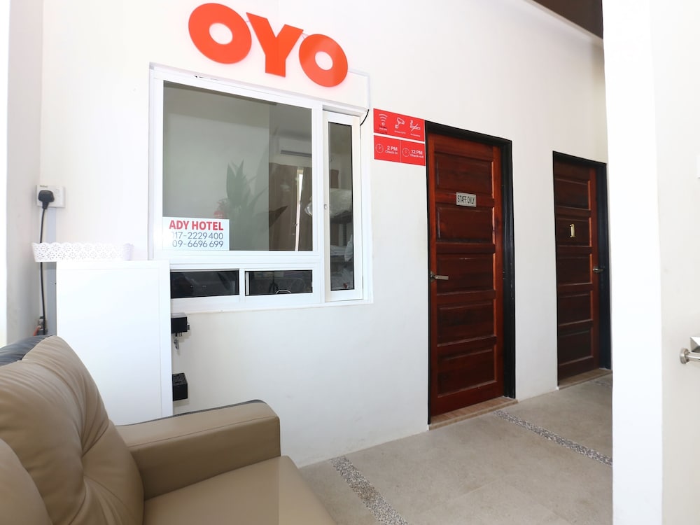 OYO 89678 Ady Hotel 9/23