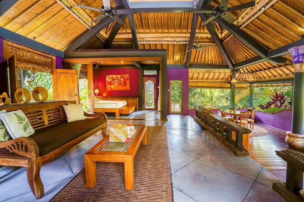 Villa Beji Indah 34/50