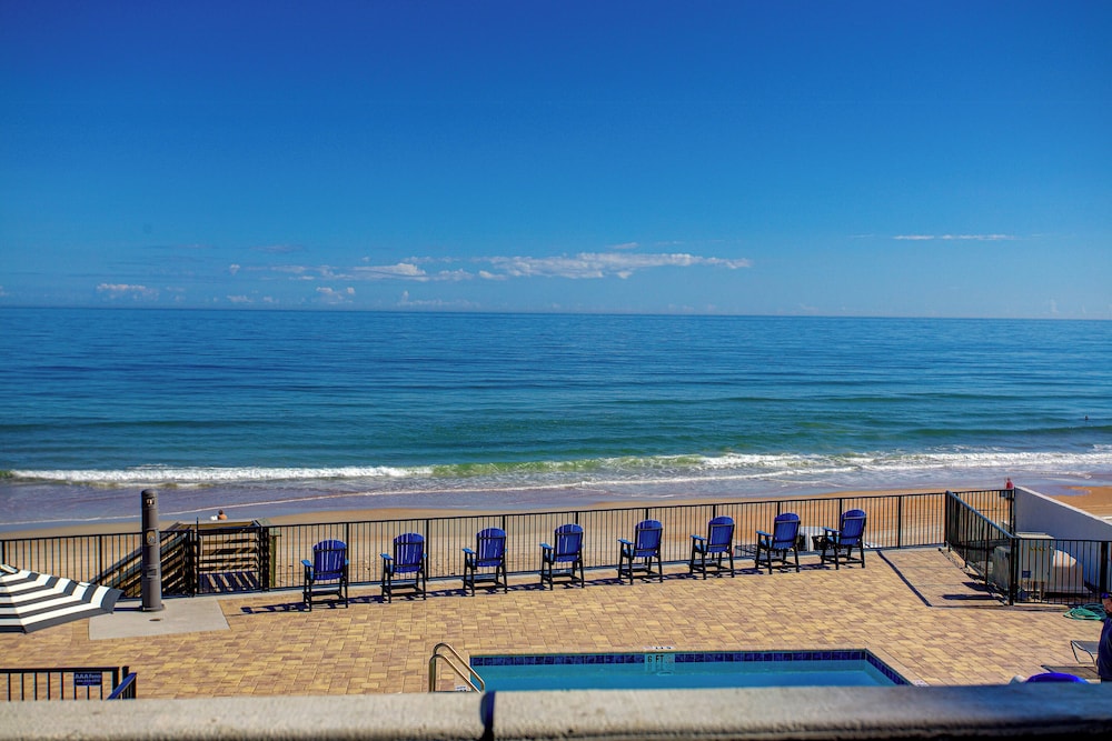 La Bella Oceanfront Inn 37/50