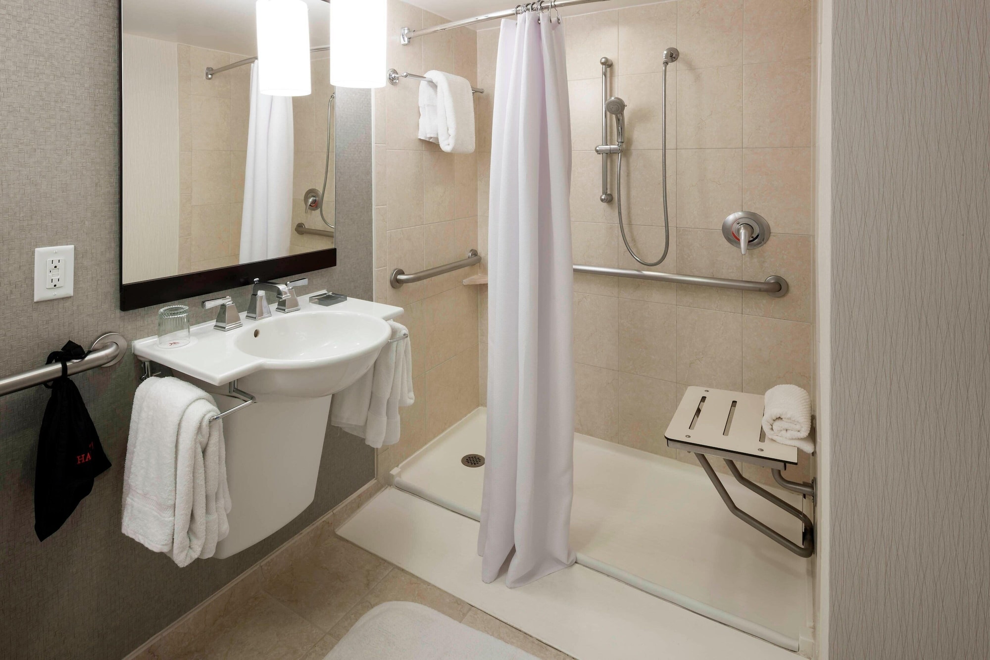 غرفة بسريرين مزدوجين، Fairfax Marriott at Fair Oaks 3/10