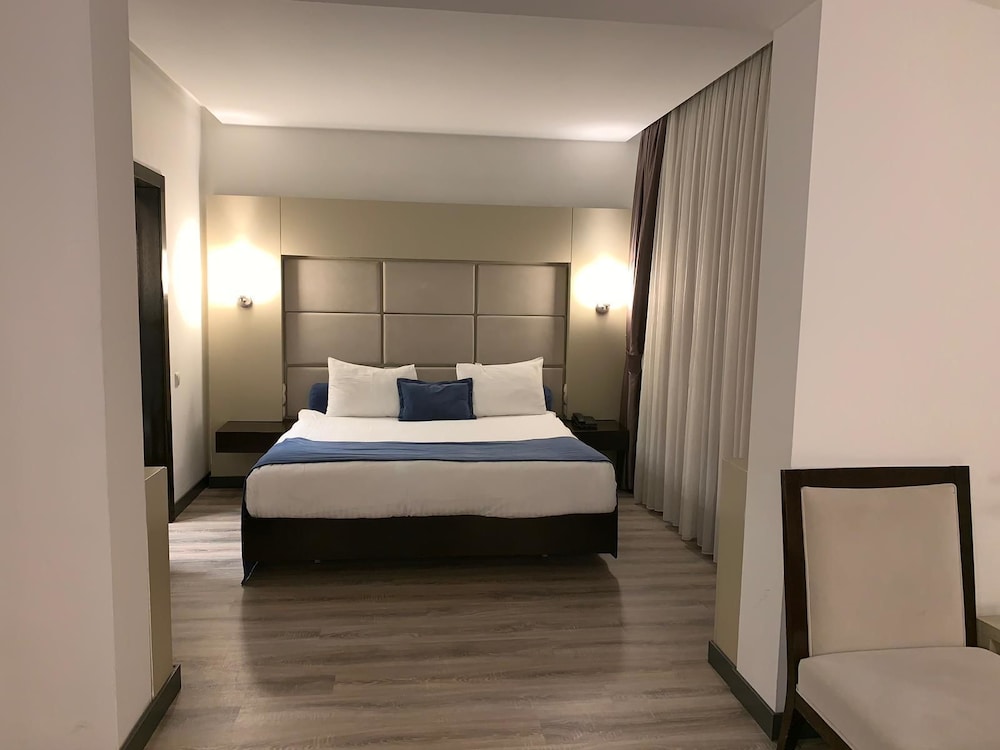 My Hotel 14/55