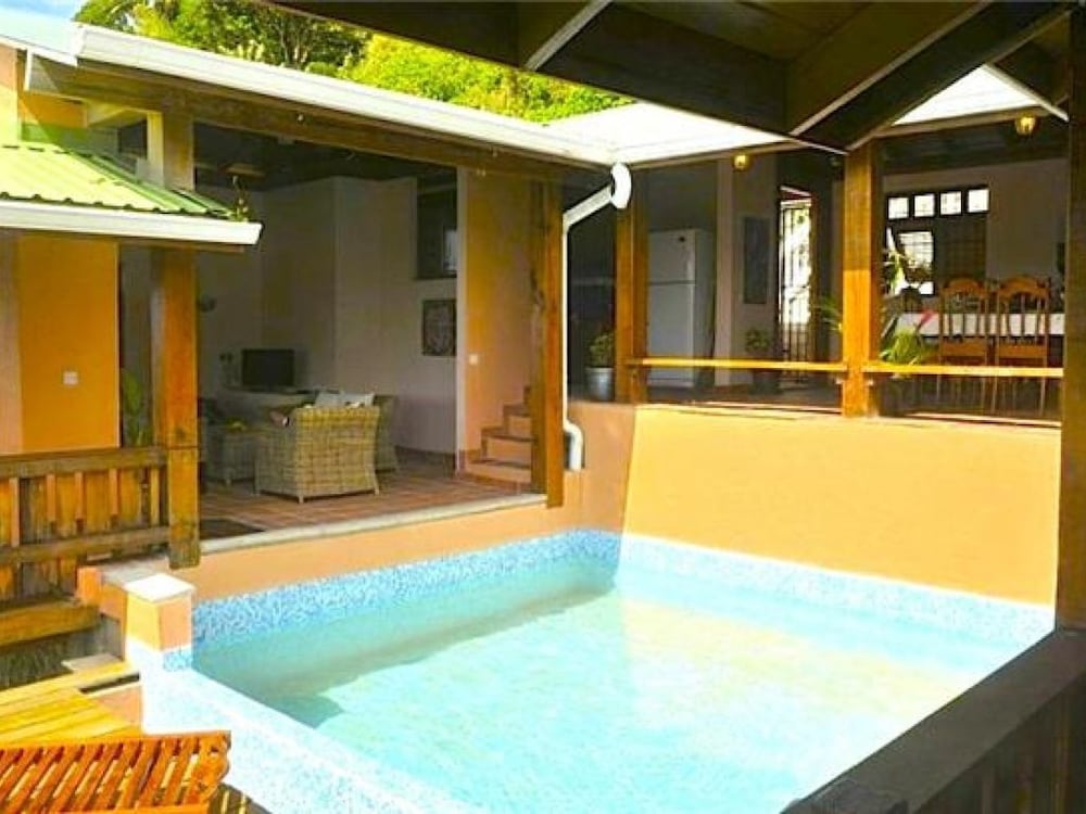 Piton Deck Villa 7/9