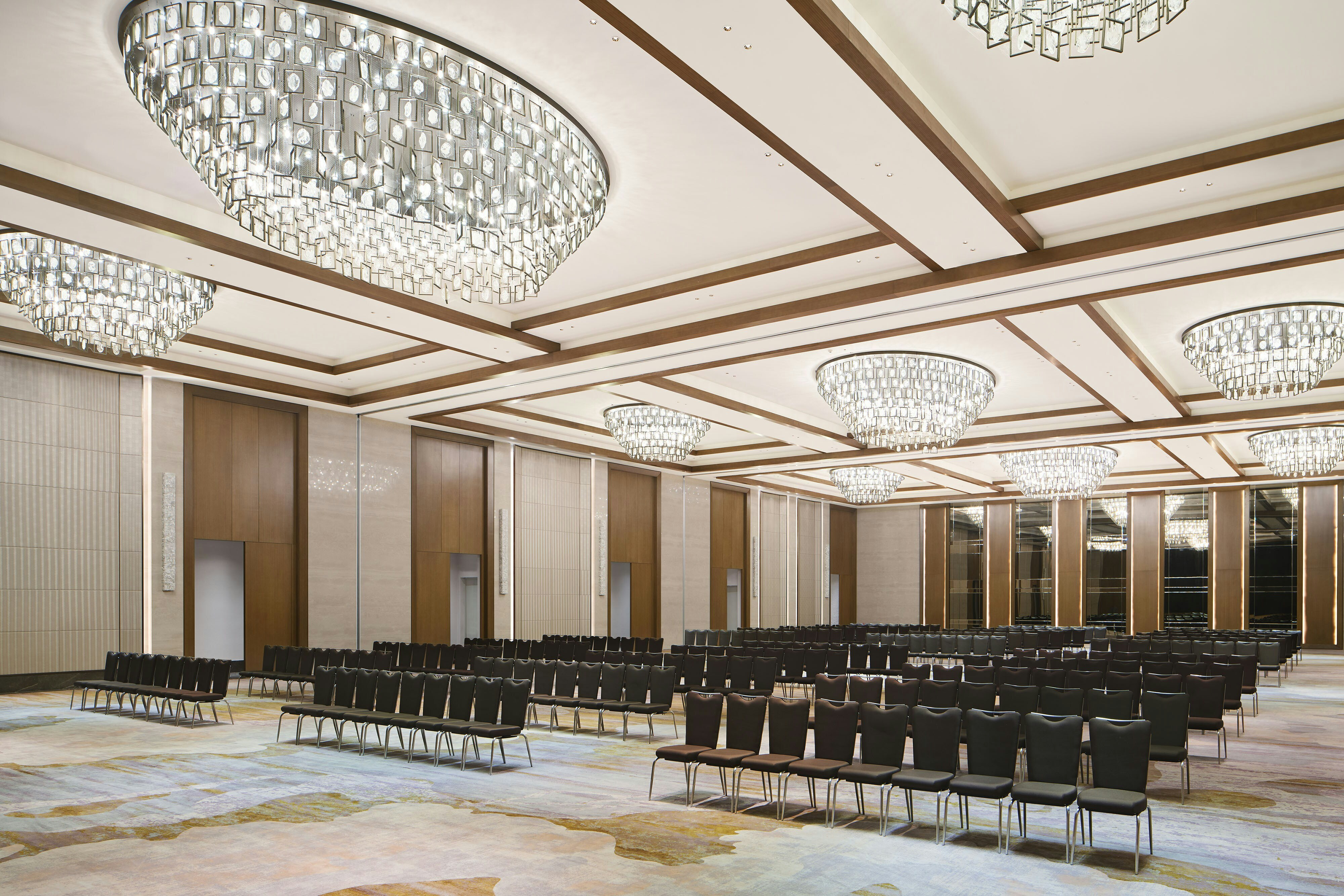 Sheraton Yunfu Xinxing Hotel 5/55