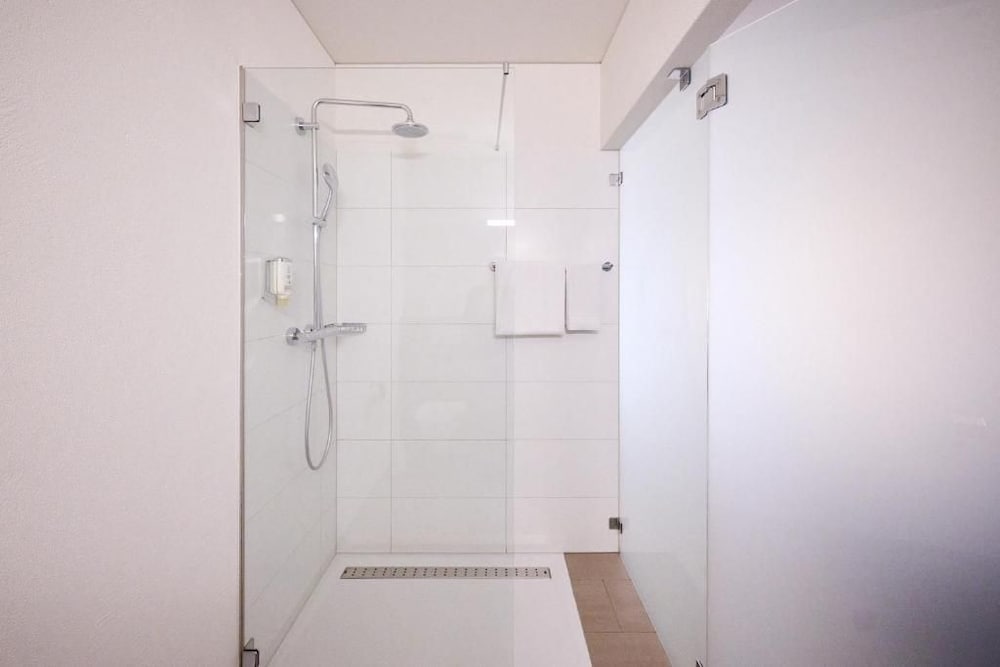 Hotel am Kreisel Self-Check-In by Smart Hotels 37/41