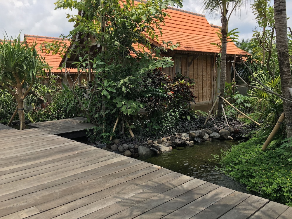 Suarti Boutique Village 36/50