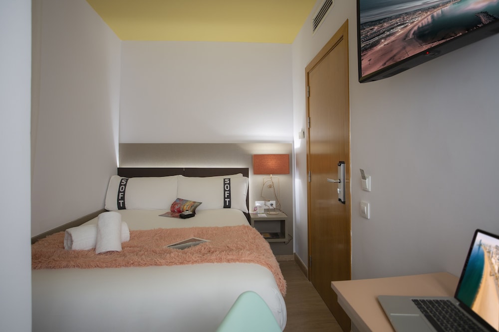 ECONOMY, DOUBLE BED