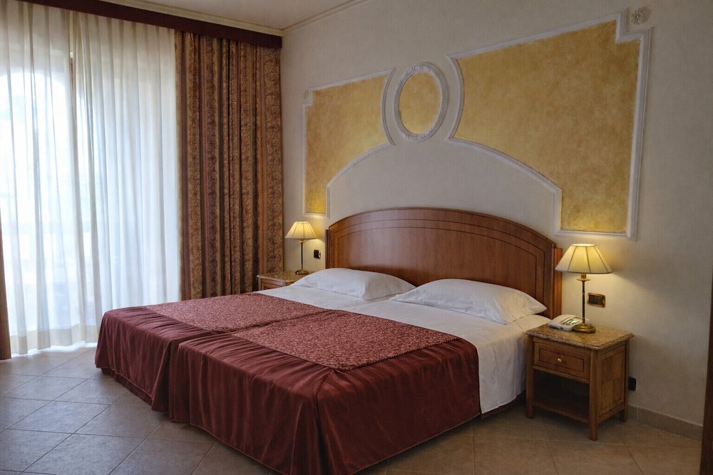 Parco Dei Principi Hotel 25/80