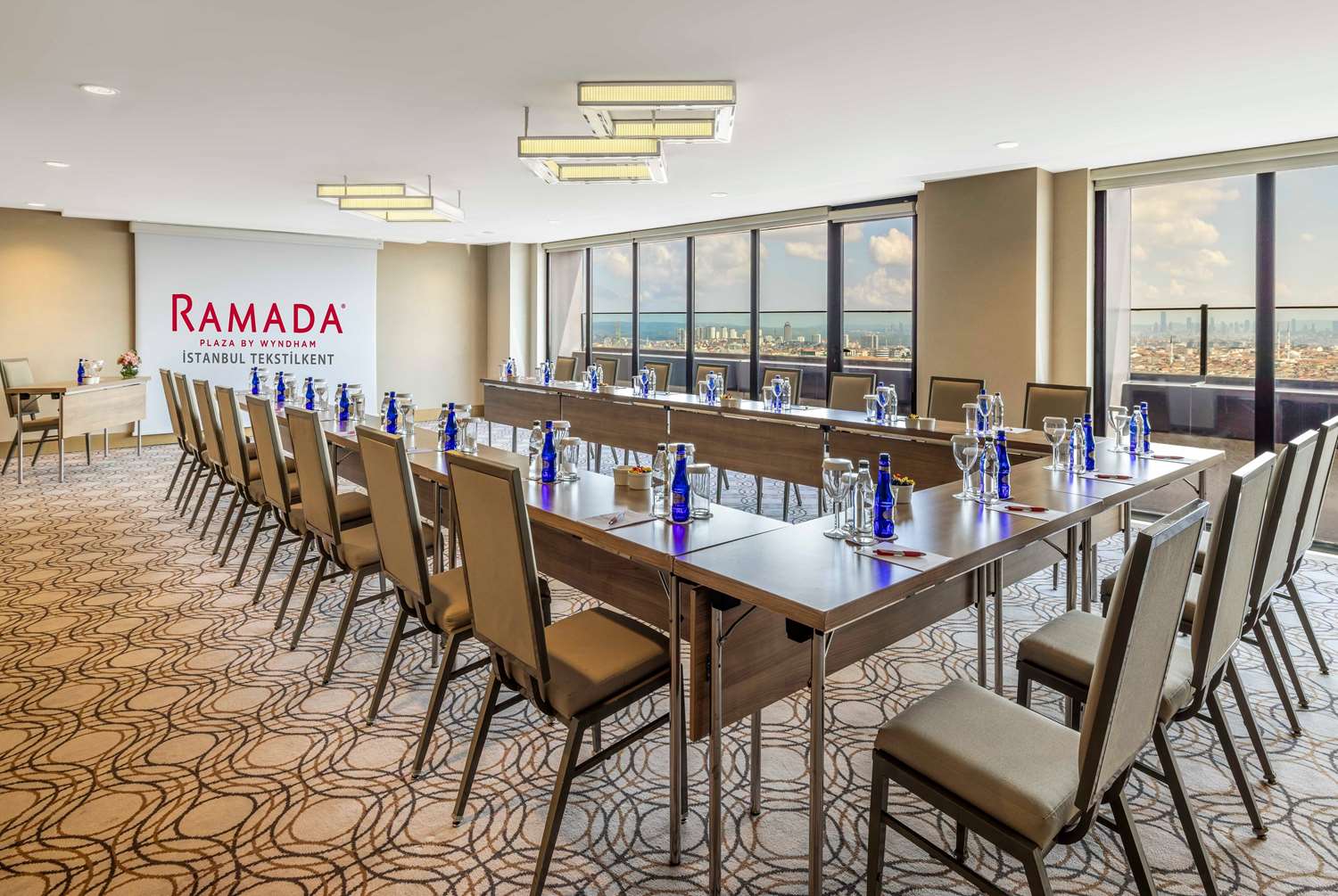 Ramada Plaza by Wyndham Istanbul Tekstilkent 42/49