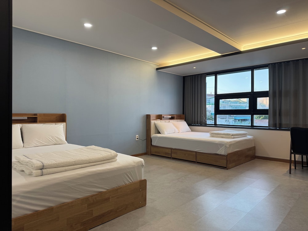 Mokpo White Windmill Guesthouse 8/43