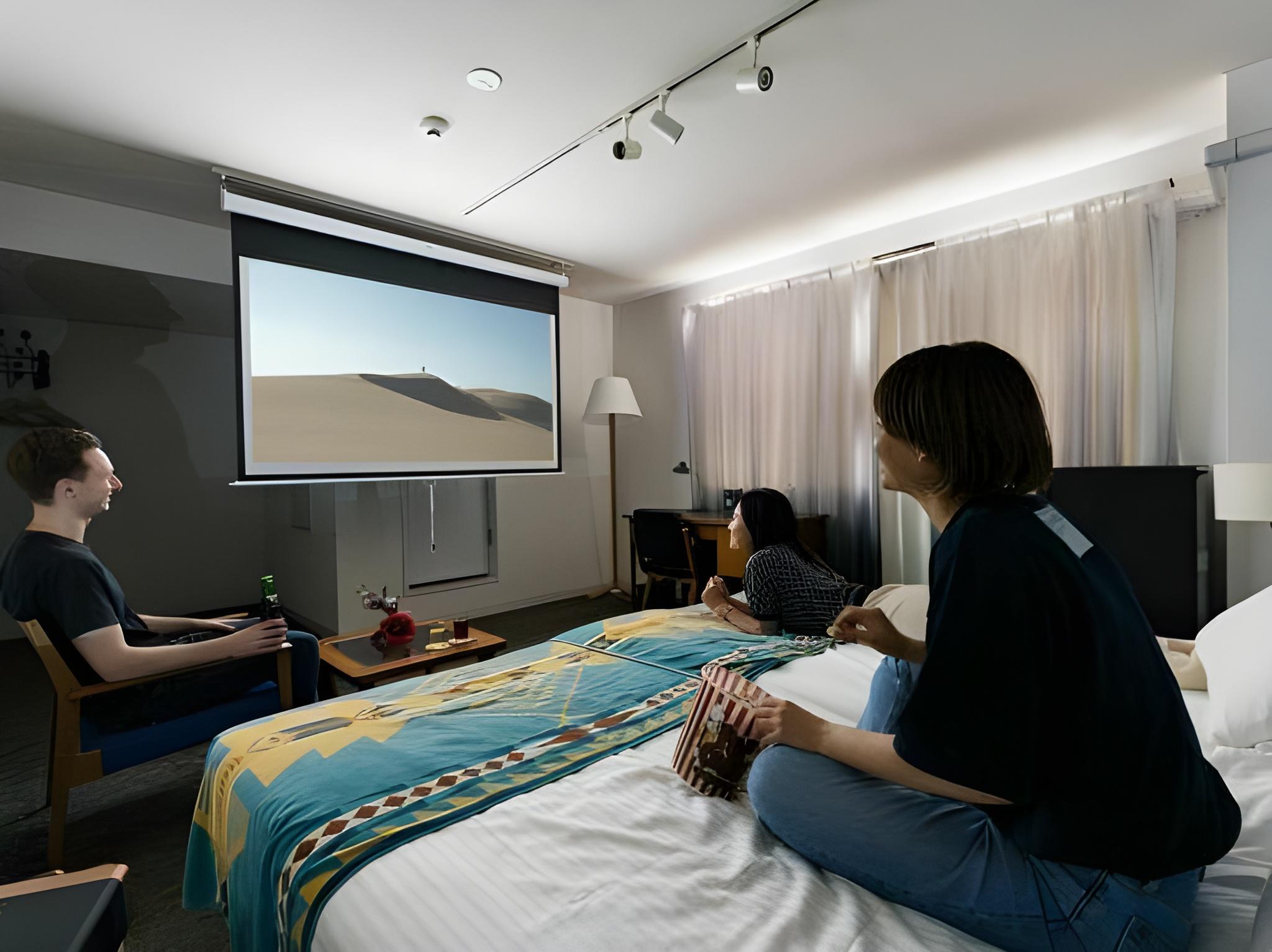 Theater, Superior, King Bed