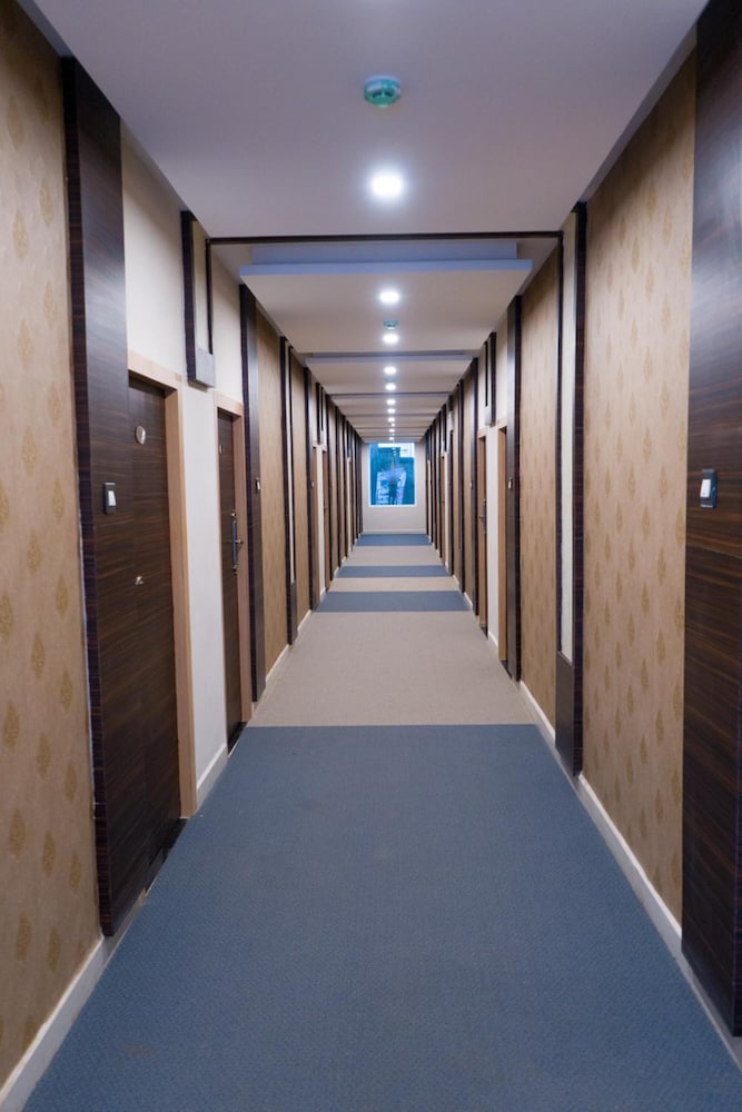 Oyo 14759 Hotel President 41/55