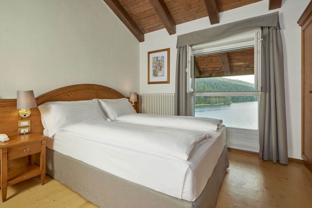 GRAND HOTEL MISURINA 37/87