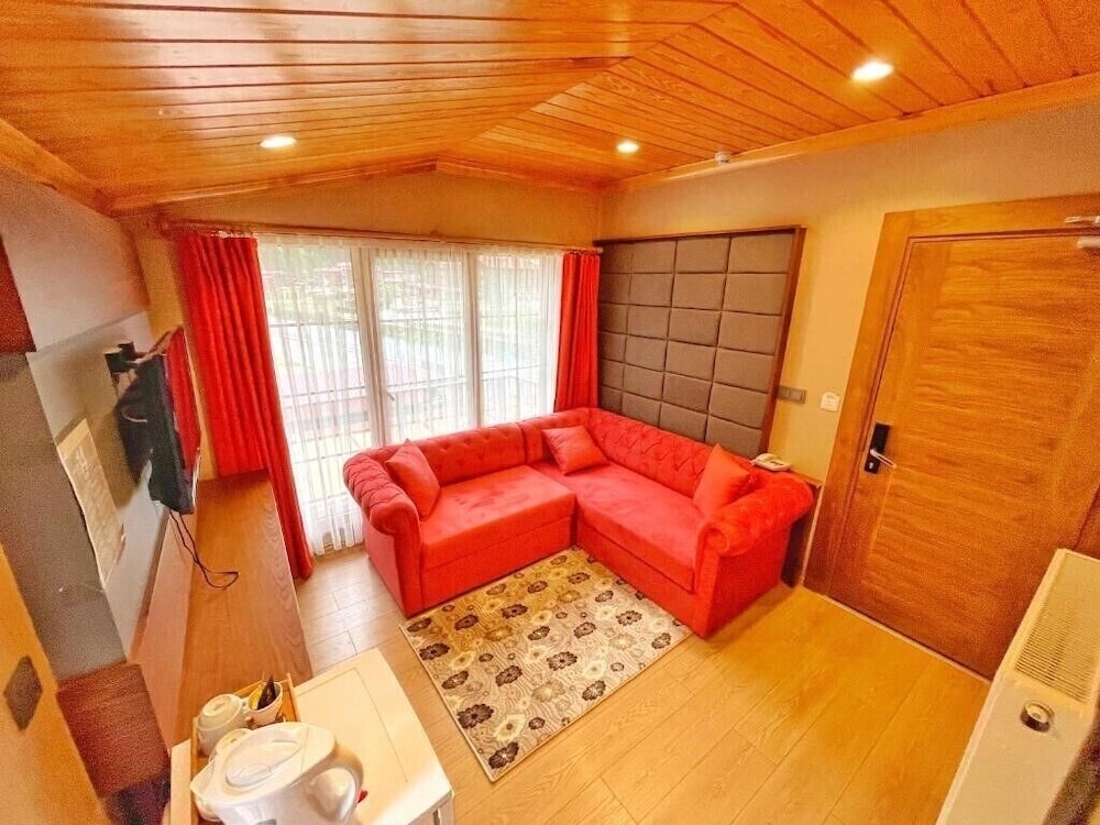 Resort Kaman Hotel 30/48