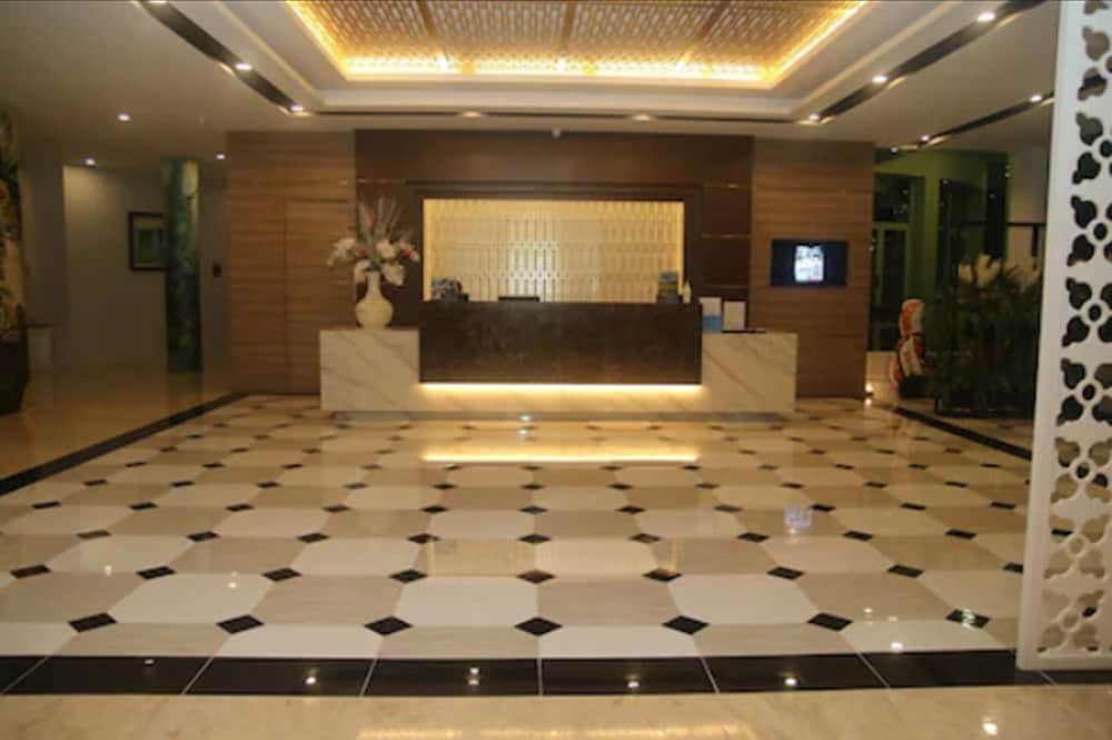The Hanoi Club Hotel & Lake Palais Residences photo4