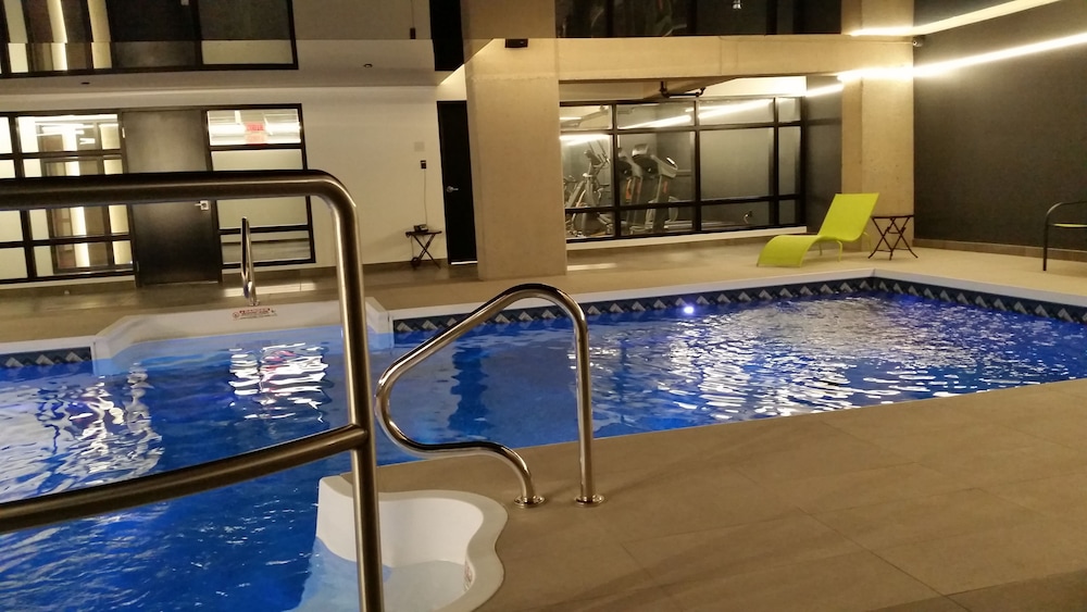 Grand Times Hotel Drummondville 48/58